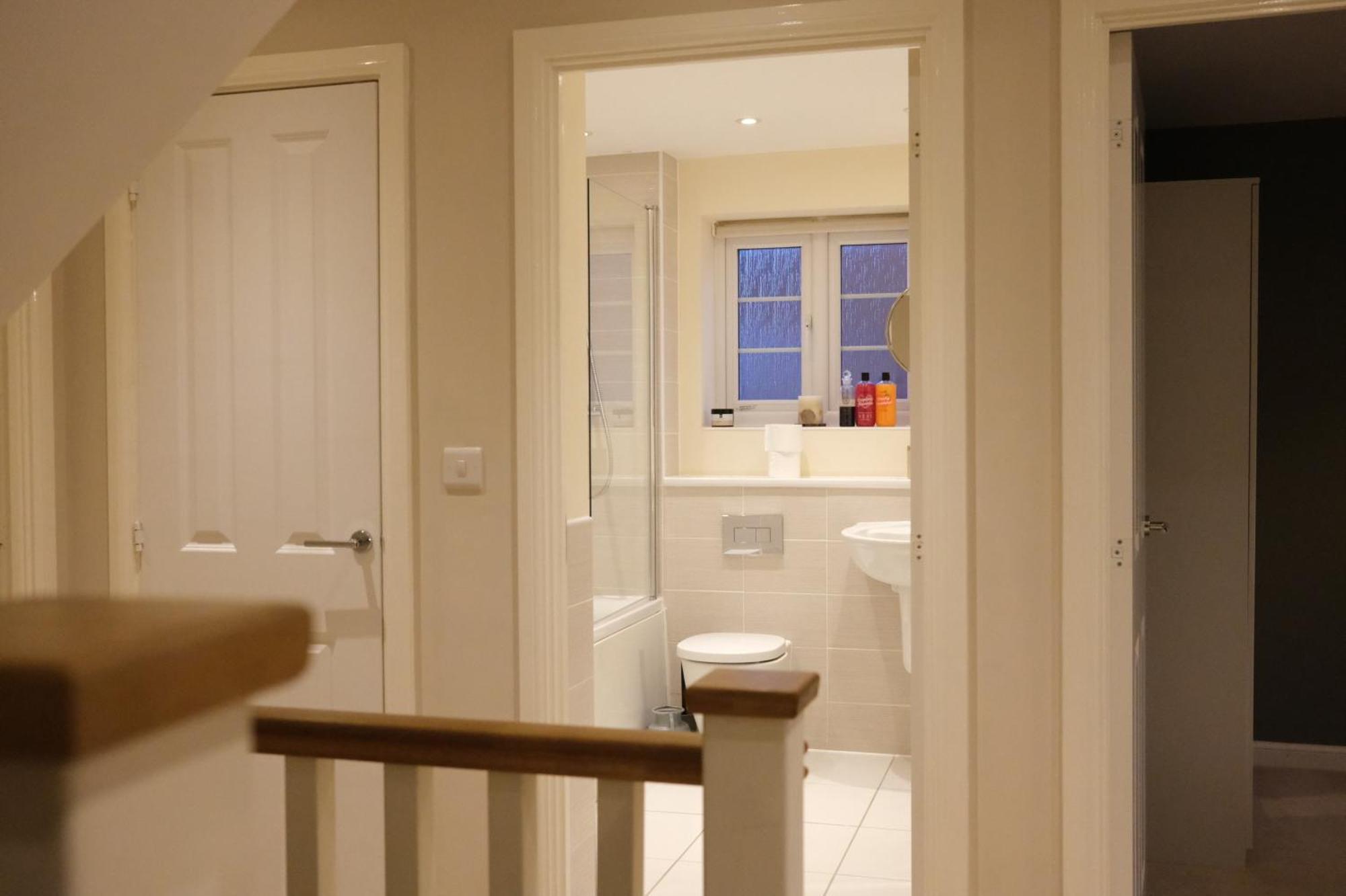 Luxury 6-Bedroom House 5 Minutes From Bicester Village Shopping Outlet Chesterton  Extérieur photo